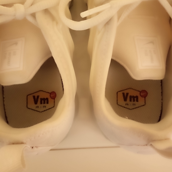 Pre-Owned 2018 Nike VaporMax Plus Platinum Sz.7.5 (UNISEX) - Picture 8 of 9